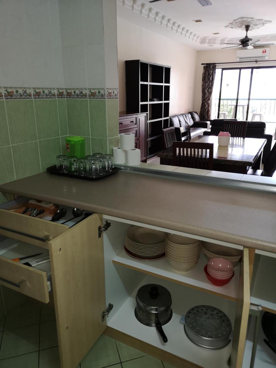 Marimari Marina Service Condo Kota Kinabalu Buitenkant foto